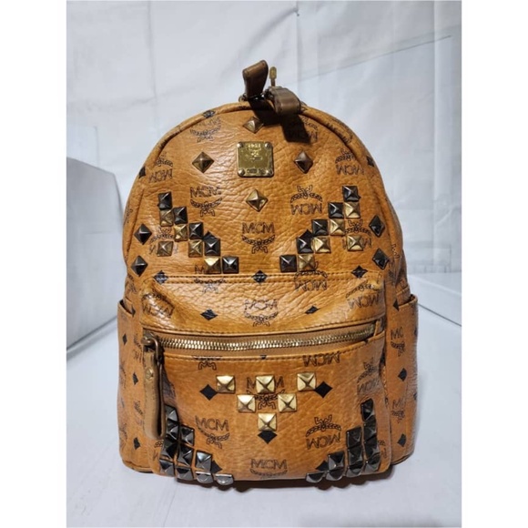 Authentic MCM Visetos Studded Small Stark M Backpack Cognac - Picture 1 of 16